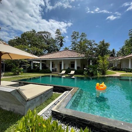 Claire Villa By Younger Villas & Resorts Ahangama Esterno foto