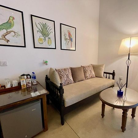 Claire Villa By Younger Villas & Resorts Ahangama Esterno foto