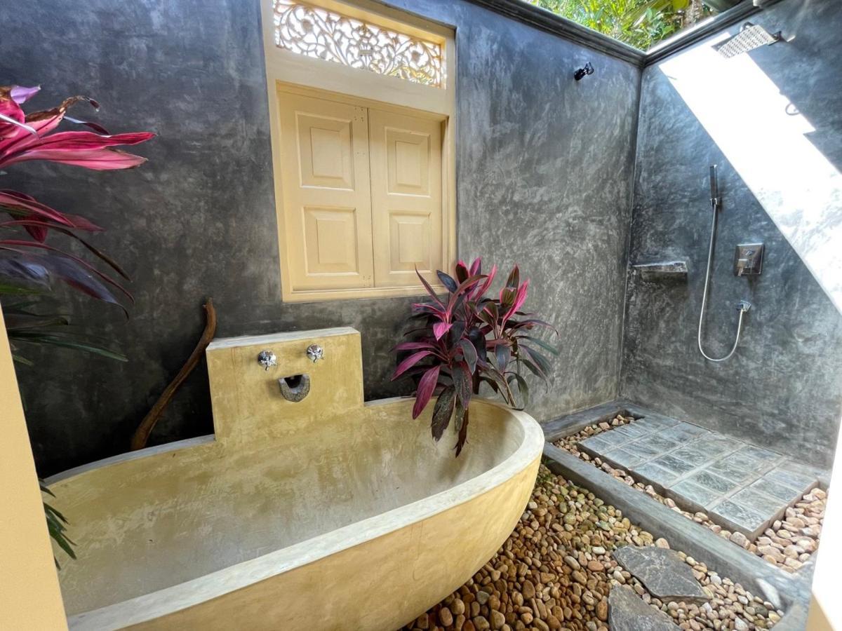Claire Villa By Younger Villas & Resorts Ahangama Esterno foto