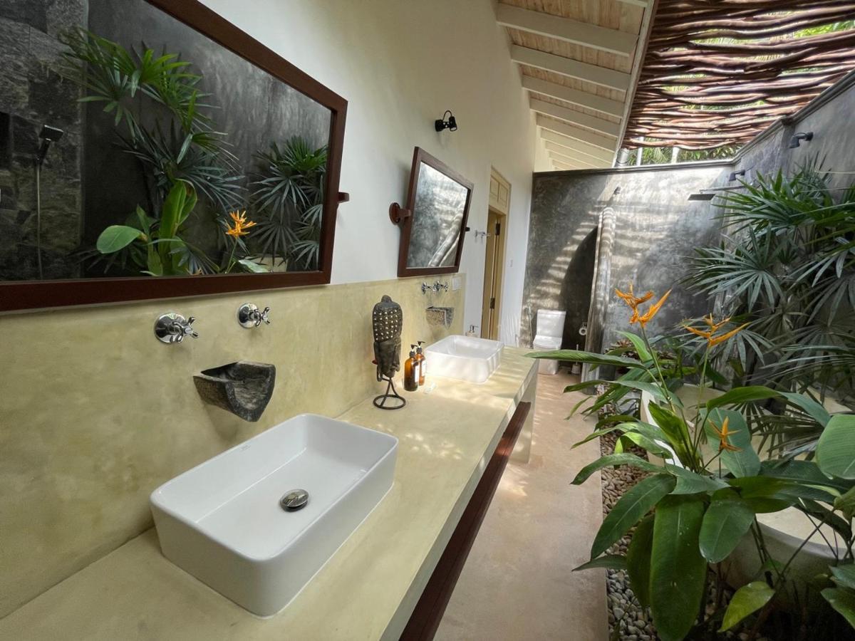 Claire Villa By Younger Villas & Resorts Ahangama Esterno foto