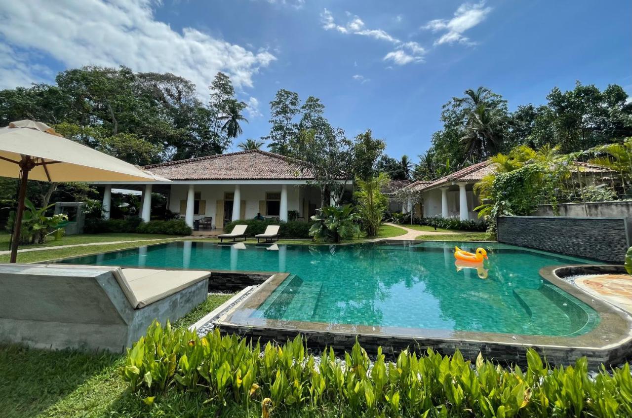 Claire Villa By Younger Villas & Resorts Ahangama Esterno foto