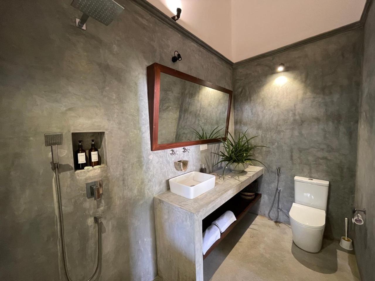 Claire Villa By Younger Villas & Resorts Ahangama Esterno foto